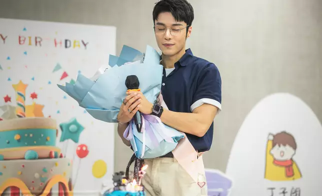 丁子朗即場唱了三首歌回饋粉絲。