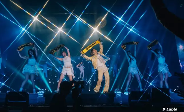 演繹多首組合和個人經典作品。d_lable官方圖片