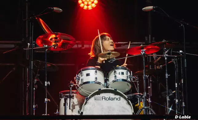 演出添加驚喜和感動。d_lable官方圖片