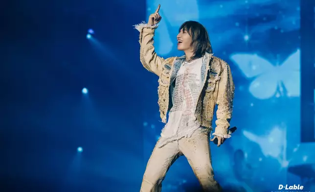 大聲在首爾場呈獻新歌現場舞台。d_lable官方圖片
