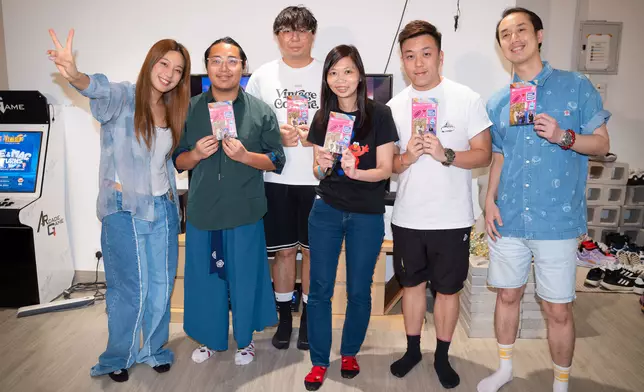 Feanna幾乎講出每位舉手搶答的fans名字。