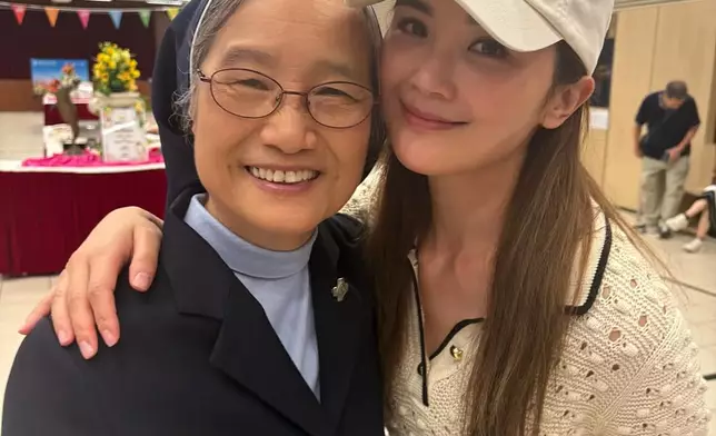 貼出多張生活照