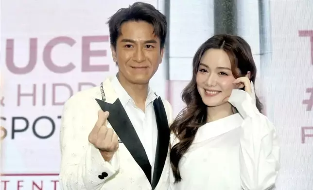 馬明與靚湯近日與老公以夫妻檔出埠工作。