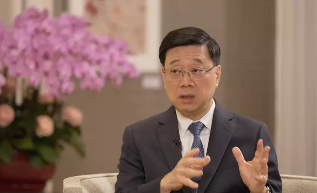李家超講本港經濟。政府新聞處圖片