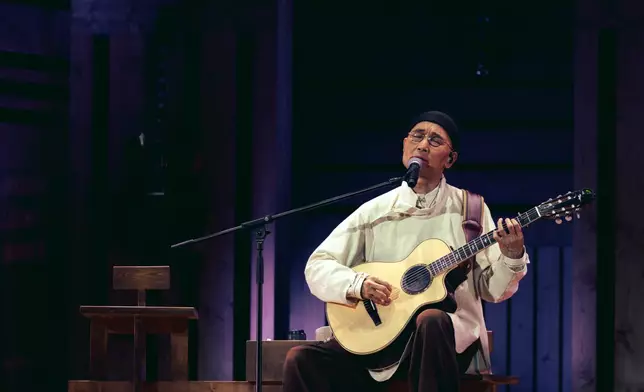 盧冠廷(LoLo)昨晚開始，一連兩場於紅館舉行《My Music．My Life 盧冠廷一生所愛演唱會2025》。