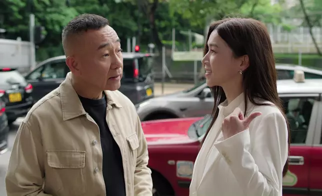 呢一幕大家道別後，隨著轉身神情由晴轉陰，再由假笑到奸險，嗰個轉折好正，難怪傅嘉莉嘅演技亦贏盡好評。