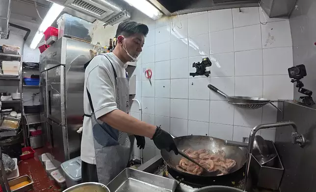 黎諾懿親自下廚