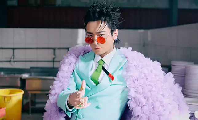 Toro化身浮誇大老闆 一有商機馬上去搶攻