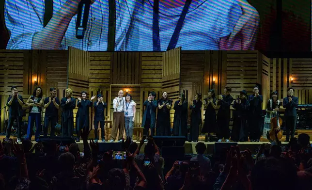 盧冠廷(LoLo)昨晚開始，一連兩場於紅館舉行《My Music．My Life 盧冠廷一生所愛演唱會2025》。