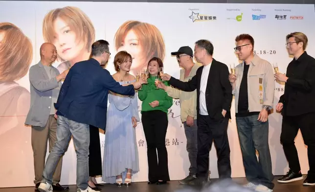 龍婷表示這七年來在香港的歌唱旅程，好想分享喜與憂。