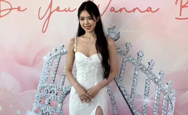 Ruby，22歲，爸爸是香港人，媽媽是江西人，中國傳媒大學。（本網記者攝）