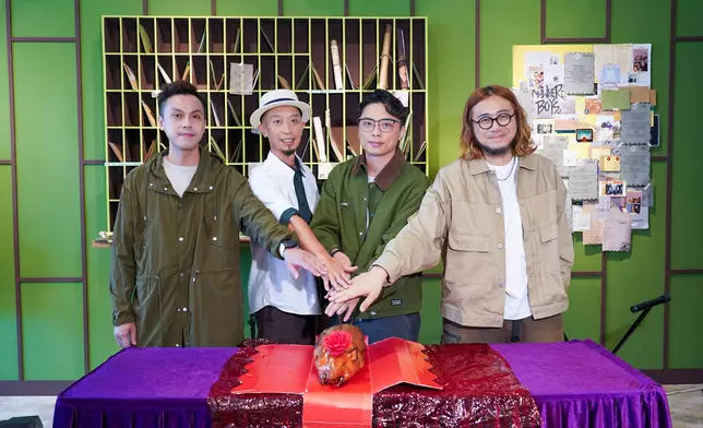 Nowhere Boys在尖沙咀The ONE開設「給十周年的概念店」。