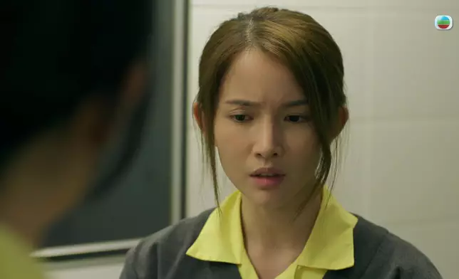 Amber呢兩個Look真係好大分別。