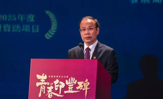 廣工大黨委副書記及校長邱學青。