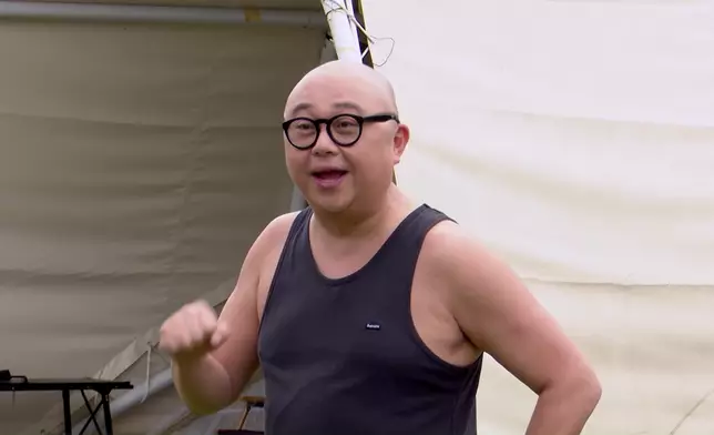 阿Bob一宣布勝出者可與女神同房過夜，現場嘅氣氛即時陷入一片瘋狂。