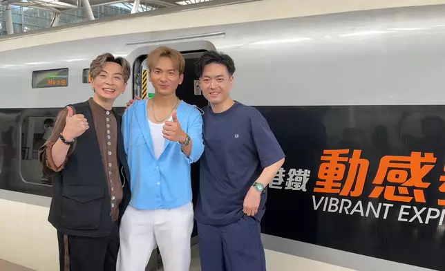 吉吉邀請特別嘉賓「喊包三兄弟」成員顏志恒與魏嘉信同台演出。