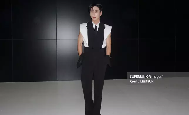 隊長利特為Super Junior的付出。 SJ twitter圖片