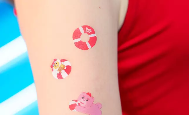 2大水系數碼互動遊戲 - 成功通關可獲贈「東薈城名店倉x BELLYGOM」特別版韓式夏日紋身貼紙