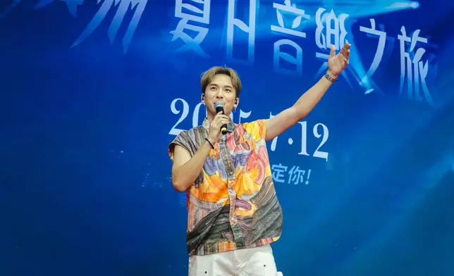 吉吉更表示演出後將留廣州數天帶家人放下暑假。