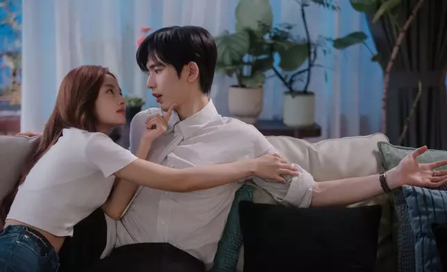 張凌赫與徐若晗於劇中有不少甜蜜互動。