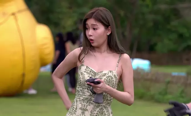 Jacob劈柴令芷晴大開眼界咁款，芷晴嘅迷妹樣好Cute。