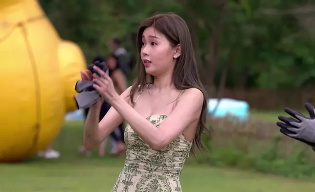 Jacob劈柴令芷晴大開眼界咁款，芷晴嘅迷妹樣好Cute。