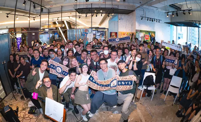 Nowhere Boys上星期六舉行首場「Nowhere Boys mini live gig」，並邀請到Winka@COLLAR擔任嘉賓。