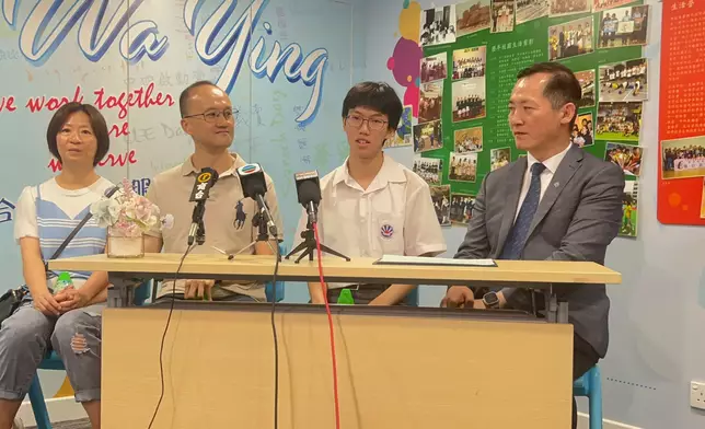 華英中學超級狀元黃柏熹。巴士的報記者攝