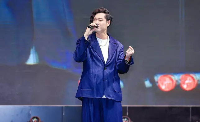 何博文