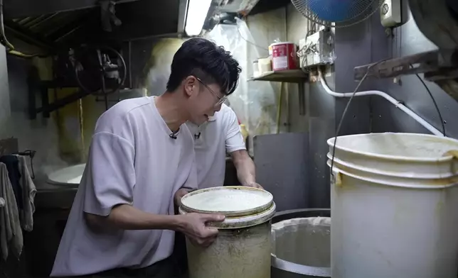 6號去整石磨豆腐。