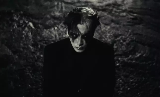 歌曲《Made Me a Man》預告