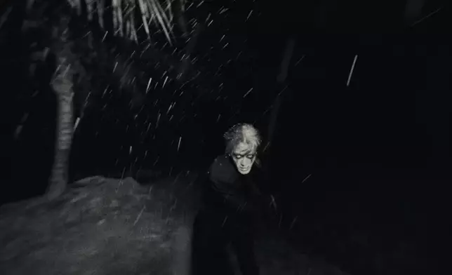 歌曲《Made Me a Man》預告