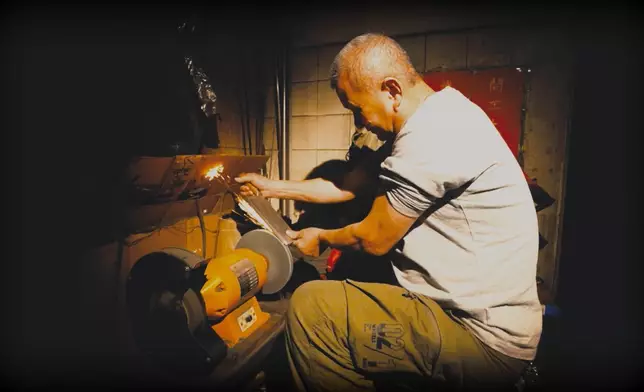 磨刀陳師傅是梁添徒弟。