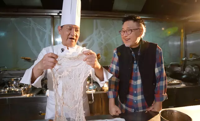 谷德昭表示以前細個食越南牛肉河，也會落豬網油。