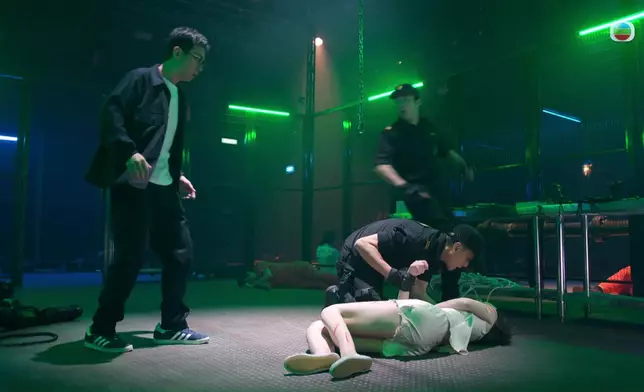 蔡潔完全做到嗰種虛弱又無力嘅感覺，令人好想保護同救番佢。