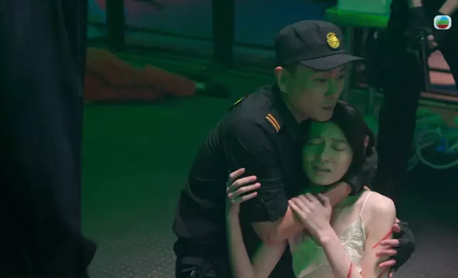 蔡潔完全做到嗰種虛弱又無力嘅感覺，令人好想保護同救番佢。