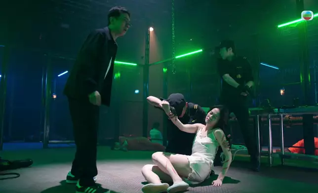 蔡潔完全做到嗰種虛弱又無力嘅感覺，令人好想保護同救番佢。