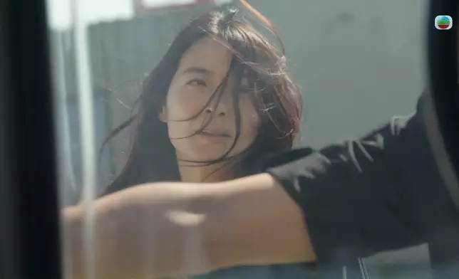 對於獲讚死得又靚又淒美，蔡潔好開心。