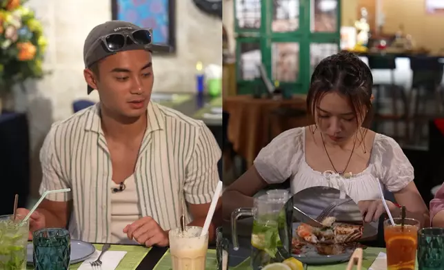 戴祖儀更落手幫手拆蝦肉。