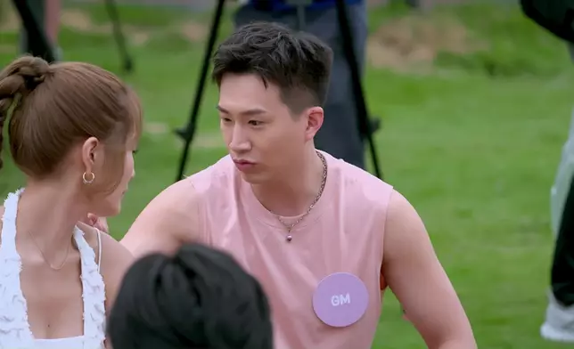 GM同Maggie喺另一張傾到好開心，唔知係咪激將法呢？