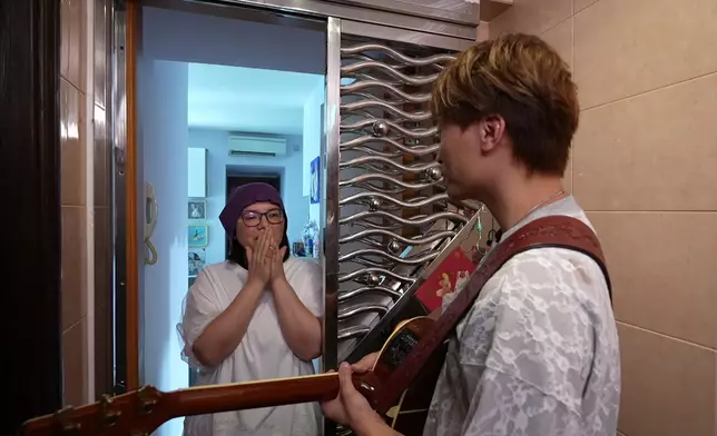 黃劍文上患有腦病觀眾屋企獻唱《我們都是這樣長大的》。