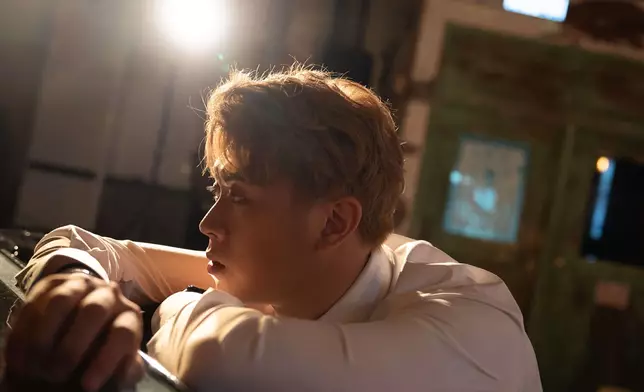 《習慣一起》MV圖片