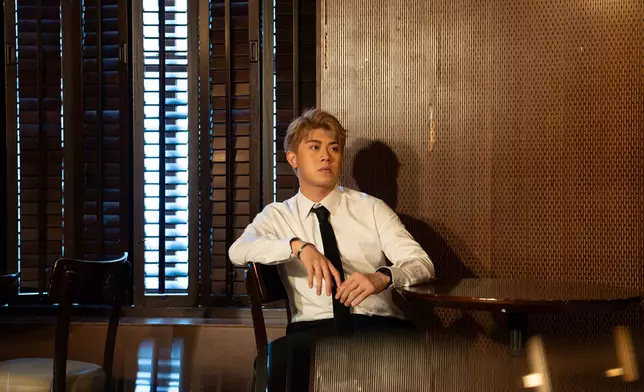 《習慣一起》MV圖片