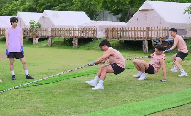 呢吓GM跣一跣，Sophie即刻外露咗個緊張樣。