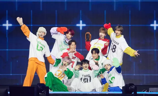 今年年初的SMTOWN三十周年演出上，Tony An、Kangta和NCT Dream一起表演《Candy》。網上圖片