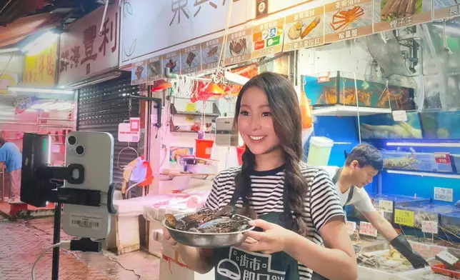 轉行做街市直播帶貨。