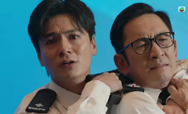 原來男人喊都可以我見猶憐，子溢呢個眼神真係好冤枉同好委屈咁。