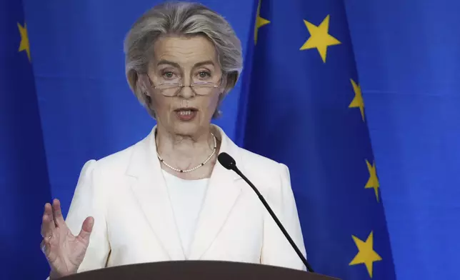 馮德萊恩會後在北京舉行的記者會形容與習近平的會面非常好。AP圖片