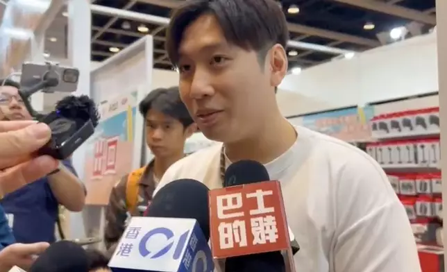 謝先生笑說不想破壞了傳統，所以一早有心理準備，要由他來做「反智轉身」。巴士的報記者攝