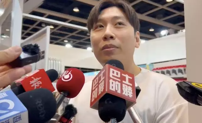 巴士的報記者攝